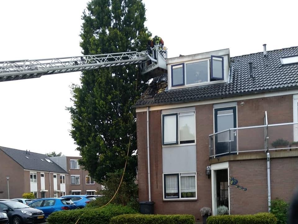 P 1 BDH-10 Gebouwbrand woning (middelbrand) Schorrekruidweg VOORHT 169191 169199 161230