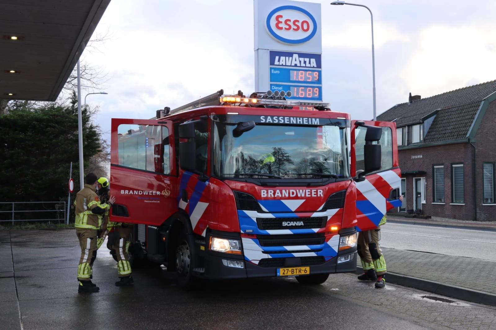 P 2 BDH-01 Brandgerucht Esso N443 - 's-Gravendamseweg Noordwijkerhout 161230