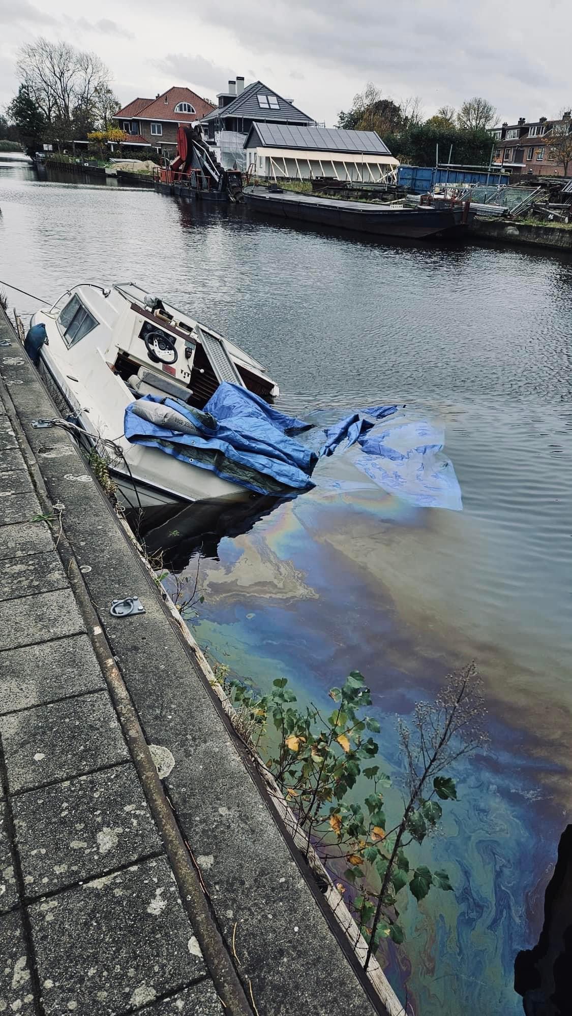 P 2 BDH-03 Ongeval op water (lek/zinkend) (recr-/pleziervaart) Noodopvang vluchtelingen Parklaan Sassenheim 169236